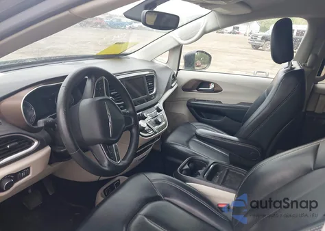 2020 Chrysler Voyager Lxi z USA, uszkodzony, nr VIN 2C4RC1DG9LR265439